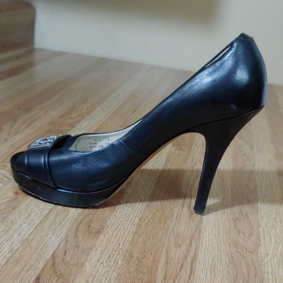 Coach Aliya Logo Peek Open Toe Heels 6B - Picture 6 of 16